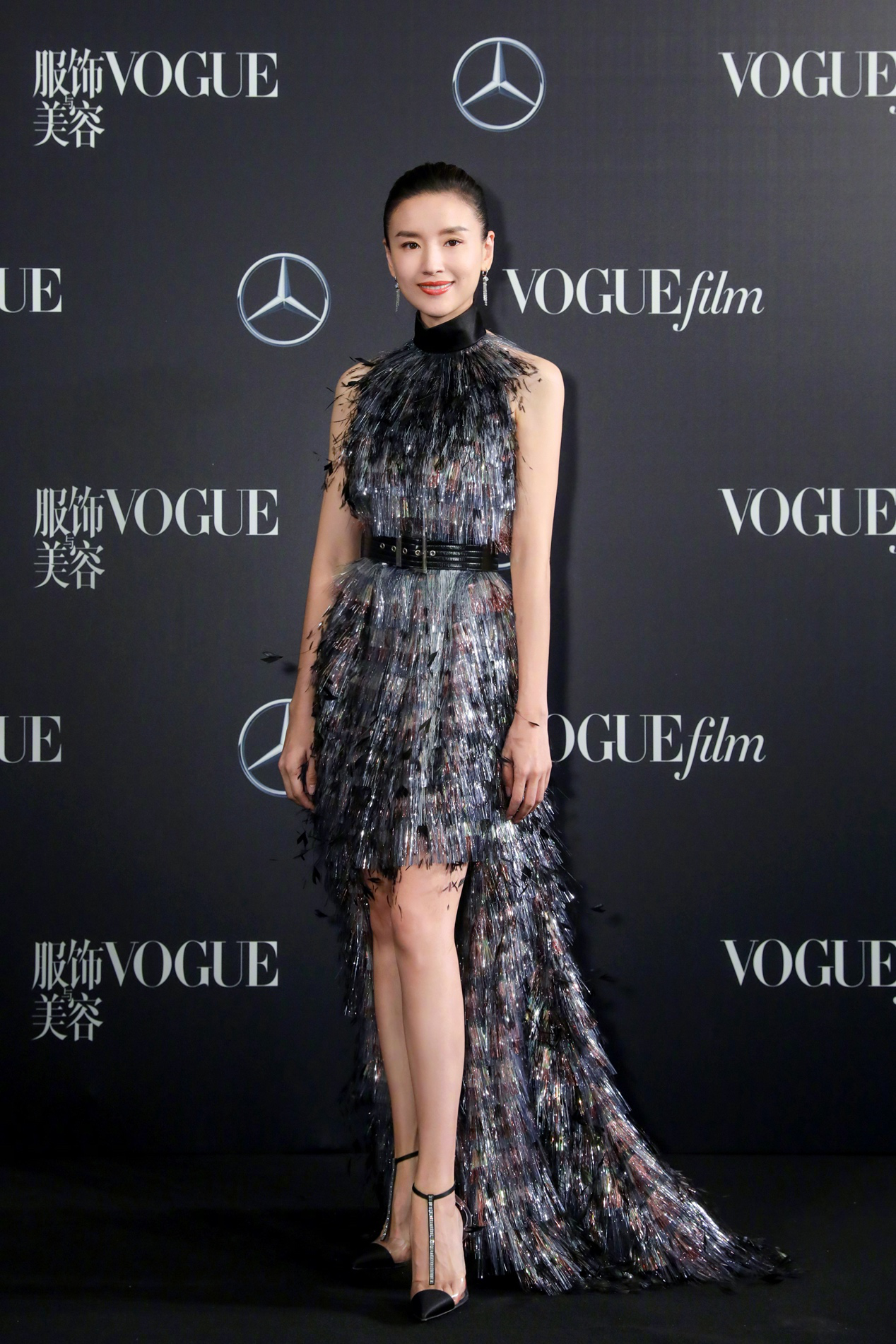 VOGUE，引领时尚潮流与传承文化的先锋杂志