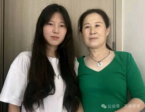 杰出女性姜萍，时代之光