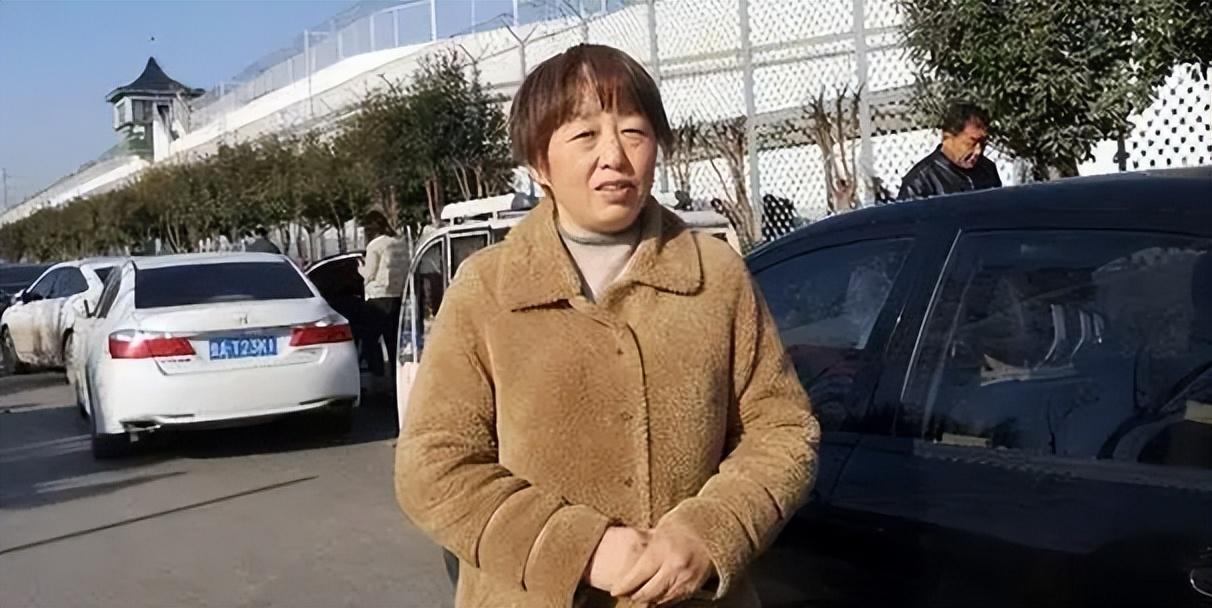 外卖员刺死女司机事件深度解析，丈夫被刑拘，事件背后的真相与反思